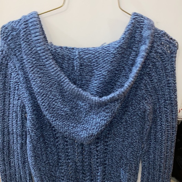 LOT OF 4 HOLLISTER CARDIGAN AMERICAN EAGLE CARDIGAN AND SWEATER CHAROLETTE RUSSE - Picture 7 of 14